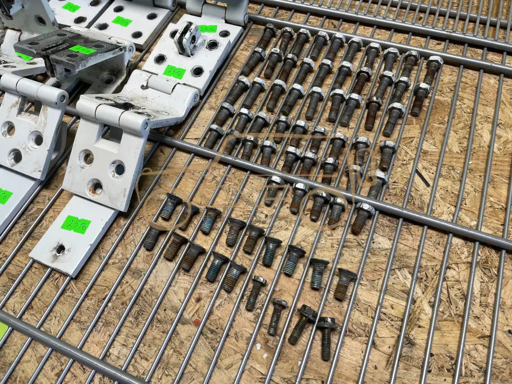 Mercedes-Benz G-Class W463 Hinges Set 12pcs.