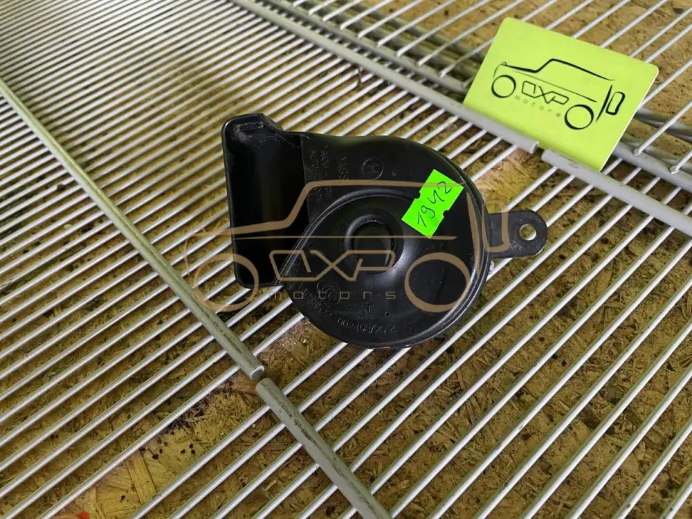 Mercedes-Benz G-Class W463 Horn Signal