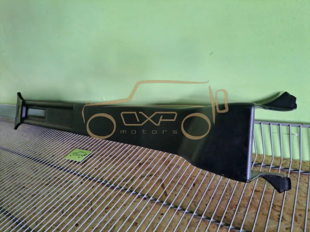 Mercedes-Benz G-Class W463 Interior b-pillar left black
