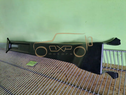 Mercedes-Benz G-Class W463 Interior b-pillar left black