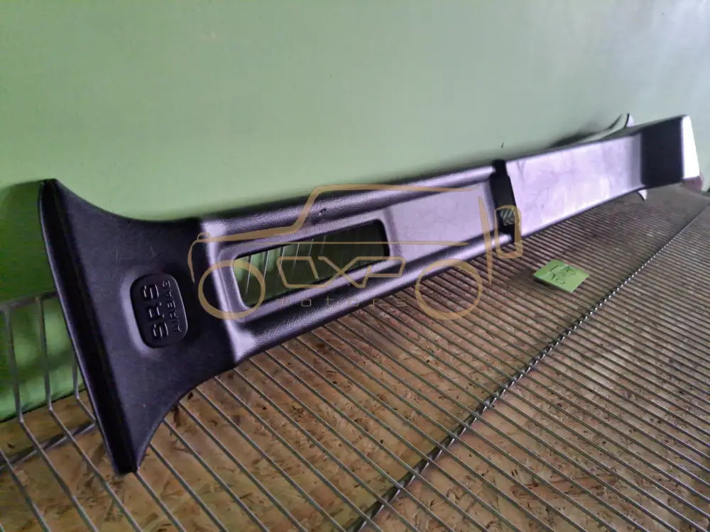 Mercedes-Benz G-Class W463 Interior b-pillar left black