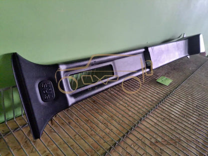 Mercedes-Benz G-Class W463 Interior b-pillar left black