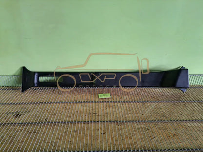 Mercedes-Benz G-Class W463 Interior b-pillar left black