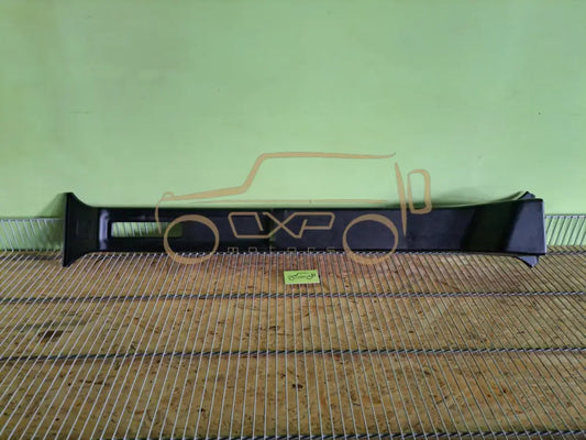 Mercedes-Benz G-Class W463 Interior b-pillar left black