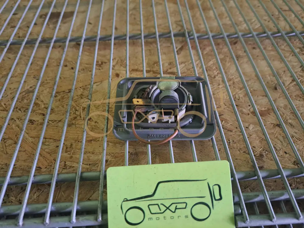Mercedes-Benz G-Class W463 Interior reading lamp