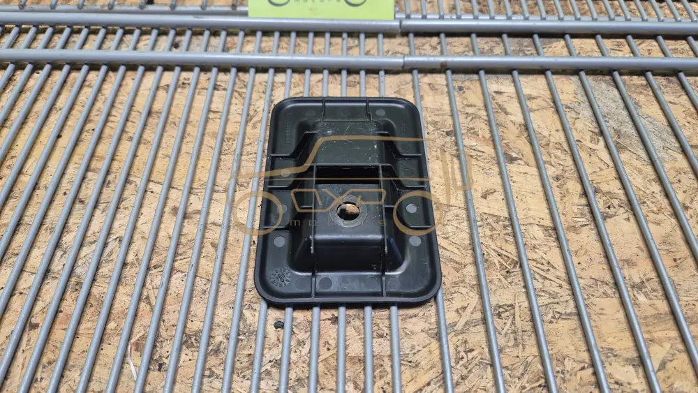 Mercedes-Benz G-Class W463 Isofix Mounting Bracket
