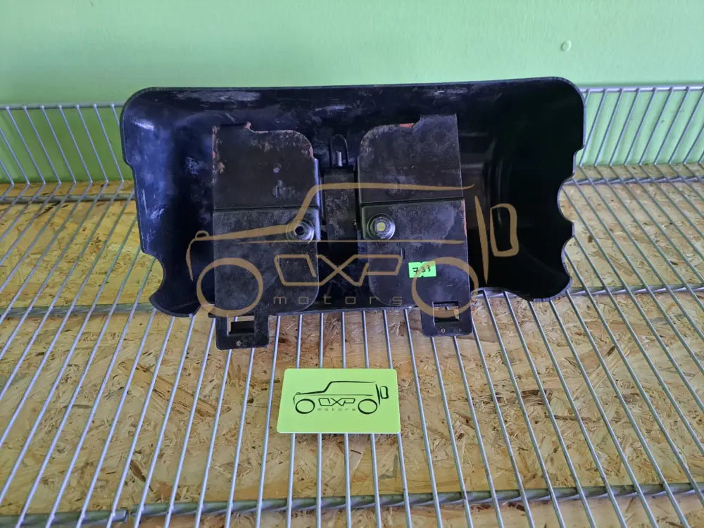 Mercedes-Benz G-Class W463 Jack cover