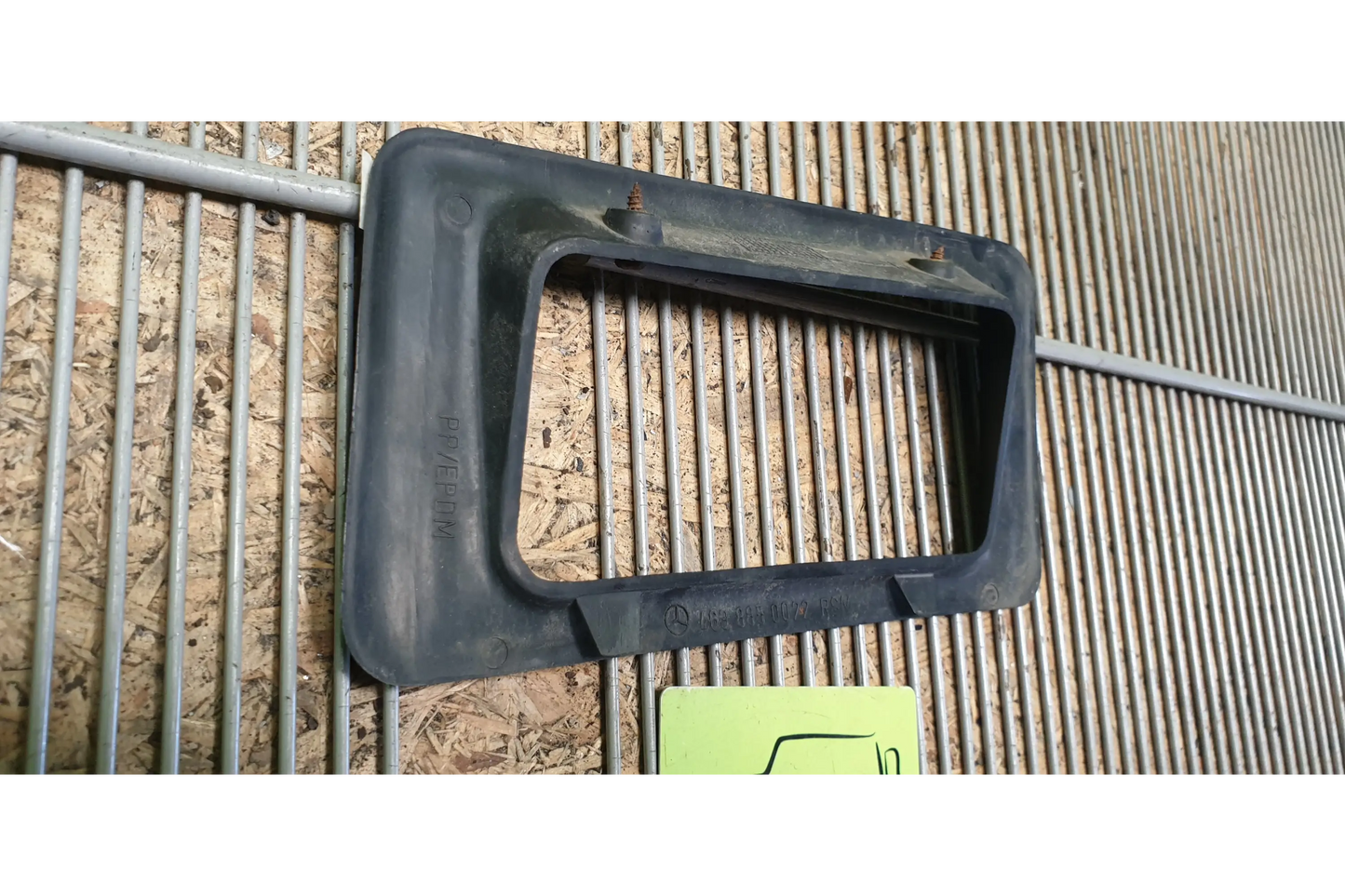 Mercedes-Benz G-Class W463 Left fog lamp cover surround