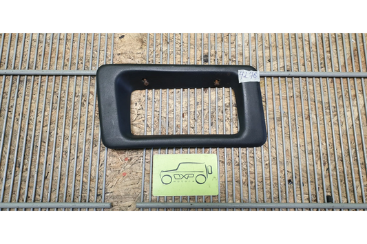 Mercedes-Benz G-Class W463 Left fog lamp cover surround