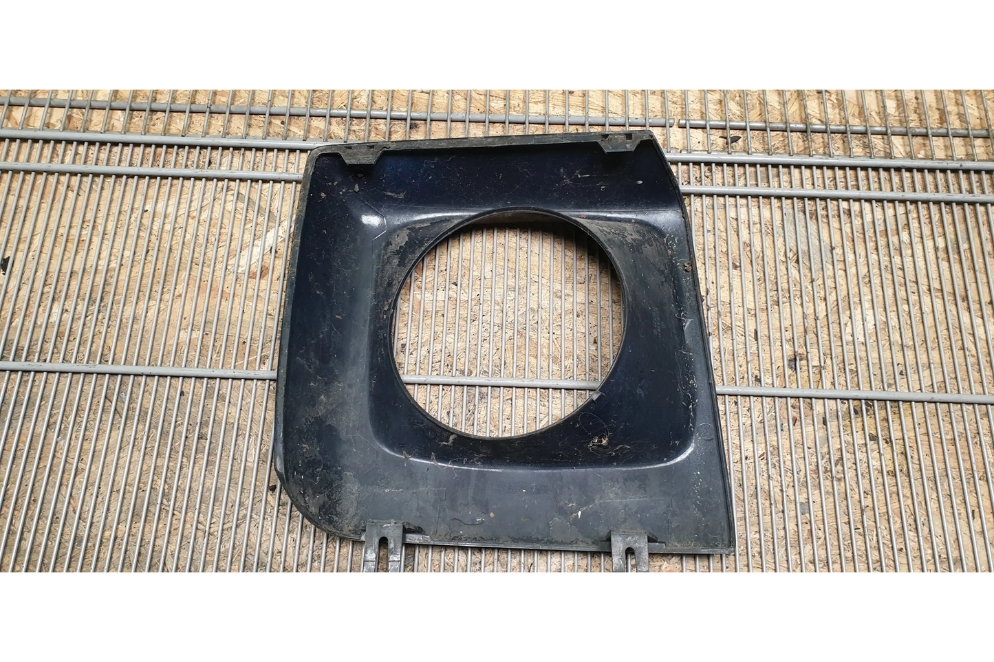 Mercedes-Benz G-Class W463 Left headlamp cover - headlamp