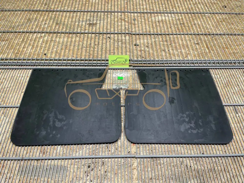 Mercedes-Benz G-Class W463 NEW Rubber Mud Apron Set