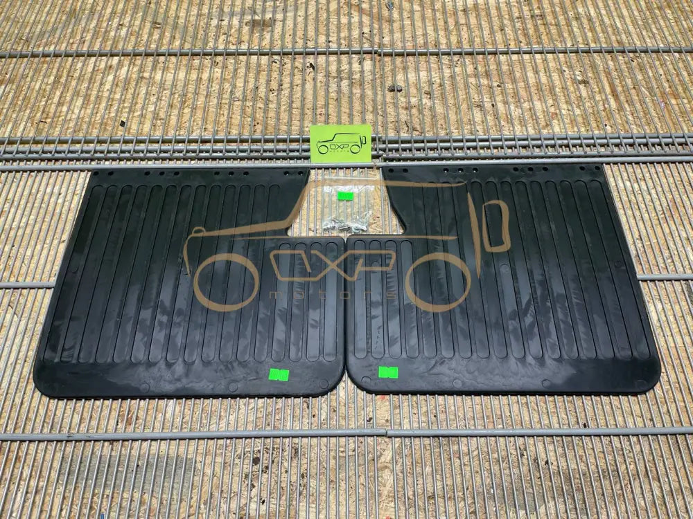 Mercedes-Benz G-Class W463 NEW Rubber Mud Apron Set