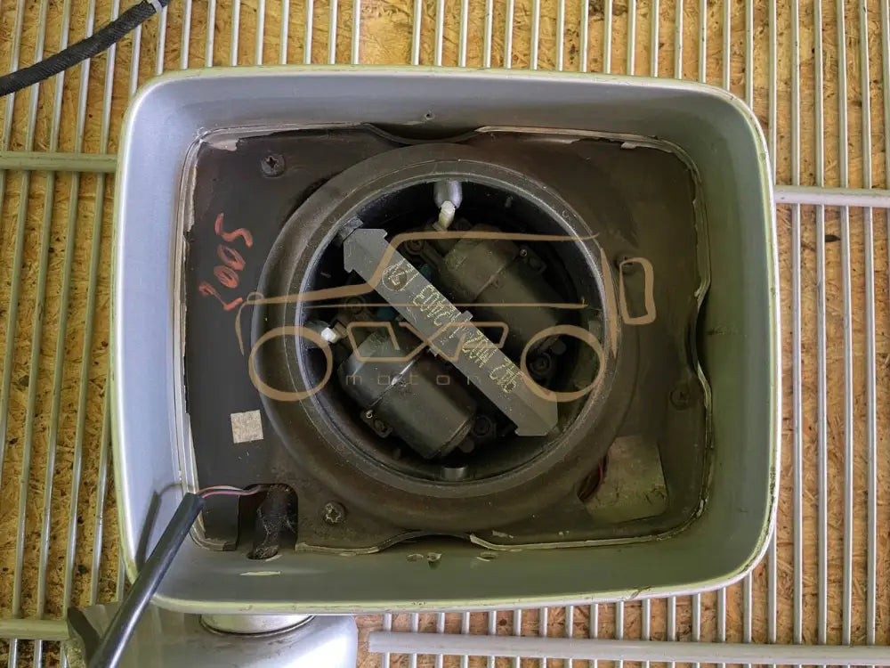 Mercedes-Benz G-Class W463 Outside mirror right