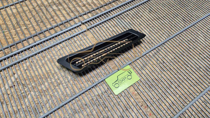 Mercedes-Benz G-Class W463 radiator grill right - radiator grill