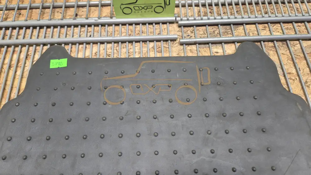 Mercedes-Benz G-Class W463 Rear Center Rubber Mat