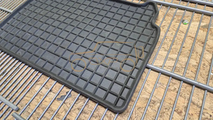 Mercedes-Benz G-Class W463 Rear Center Rubber Mat