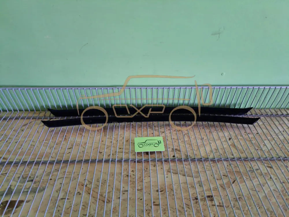 Mercedes-Benz G-Class W463 Rear door inside window seal set