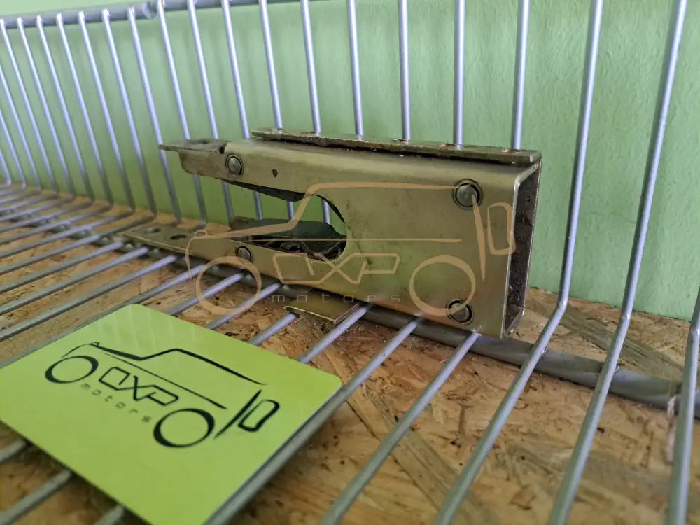 Mercedes-Benz G-Class W463 Rear door lock