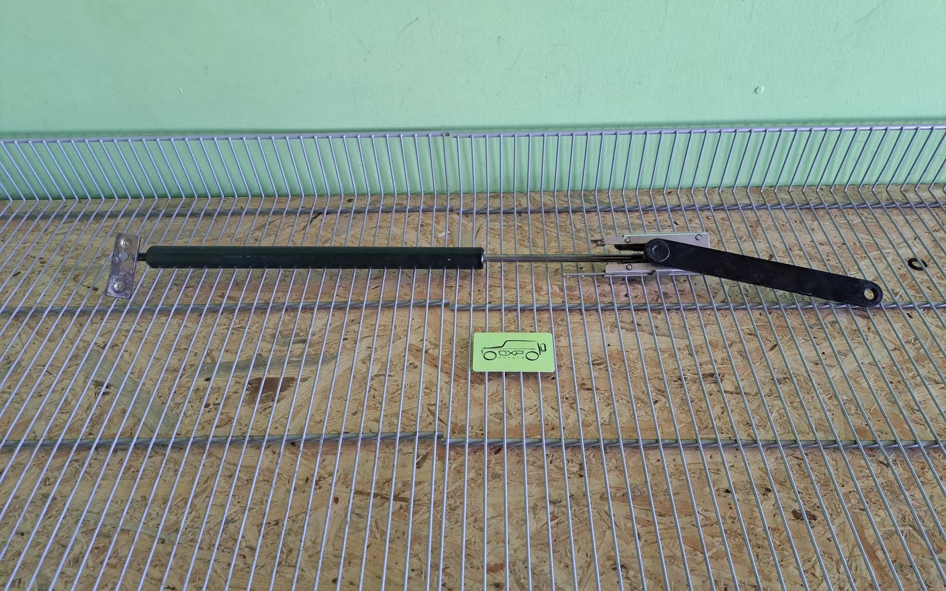 Mercedes-Benz G-Class W463 Rear Door Shock Absorber Set - door shock absorber