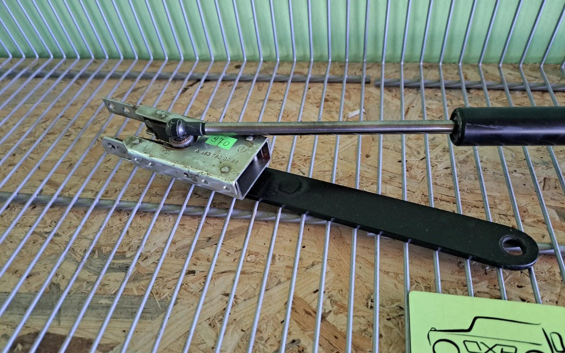 Mercedes-Benz G-Class W463 Rear Door Shock Absorber Set - door shock absorber