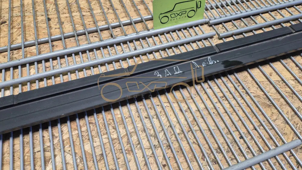 Mercedes-Benz G-Class W463 Rear Fender Molding Trim