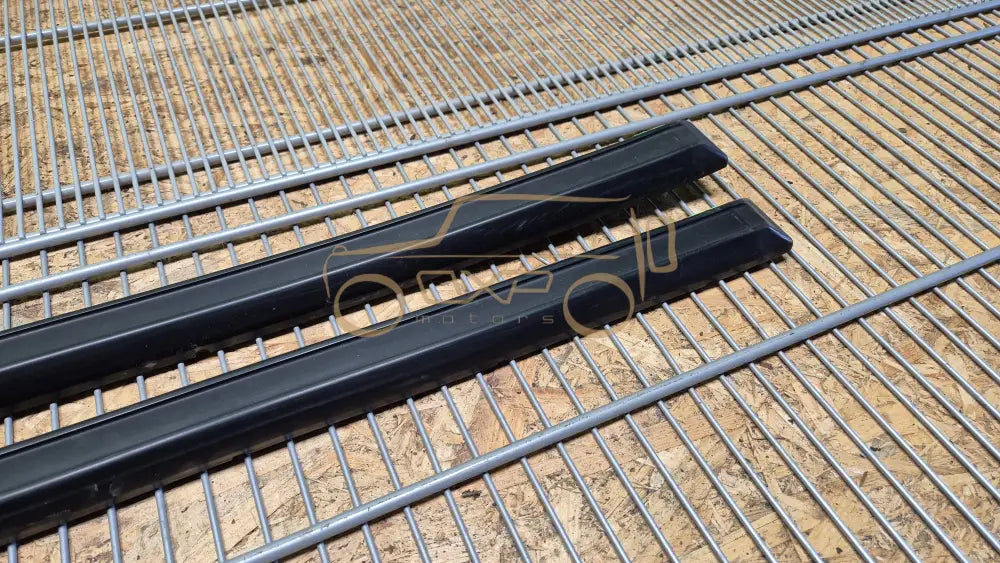 Mercedes-Benz G-Class W463 Rear Fender Mouldings