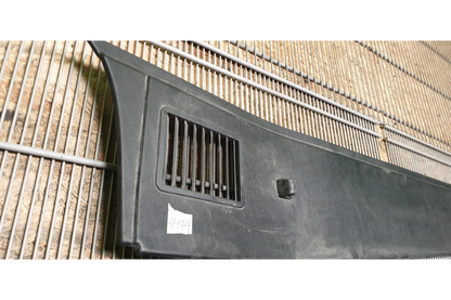 Mercedes-Benz G-Class W463 Rear left D-Pillar trim cover - d-pillar