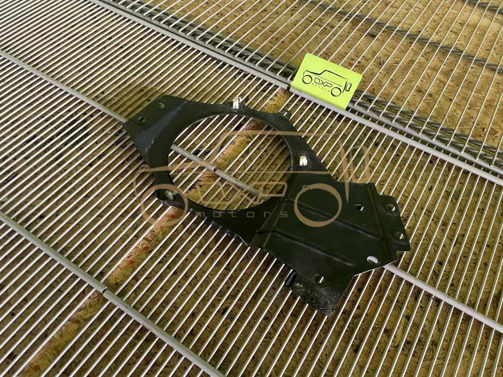 Mercedes-Benz G-Class W463 Rear Left Speaker Bracket