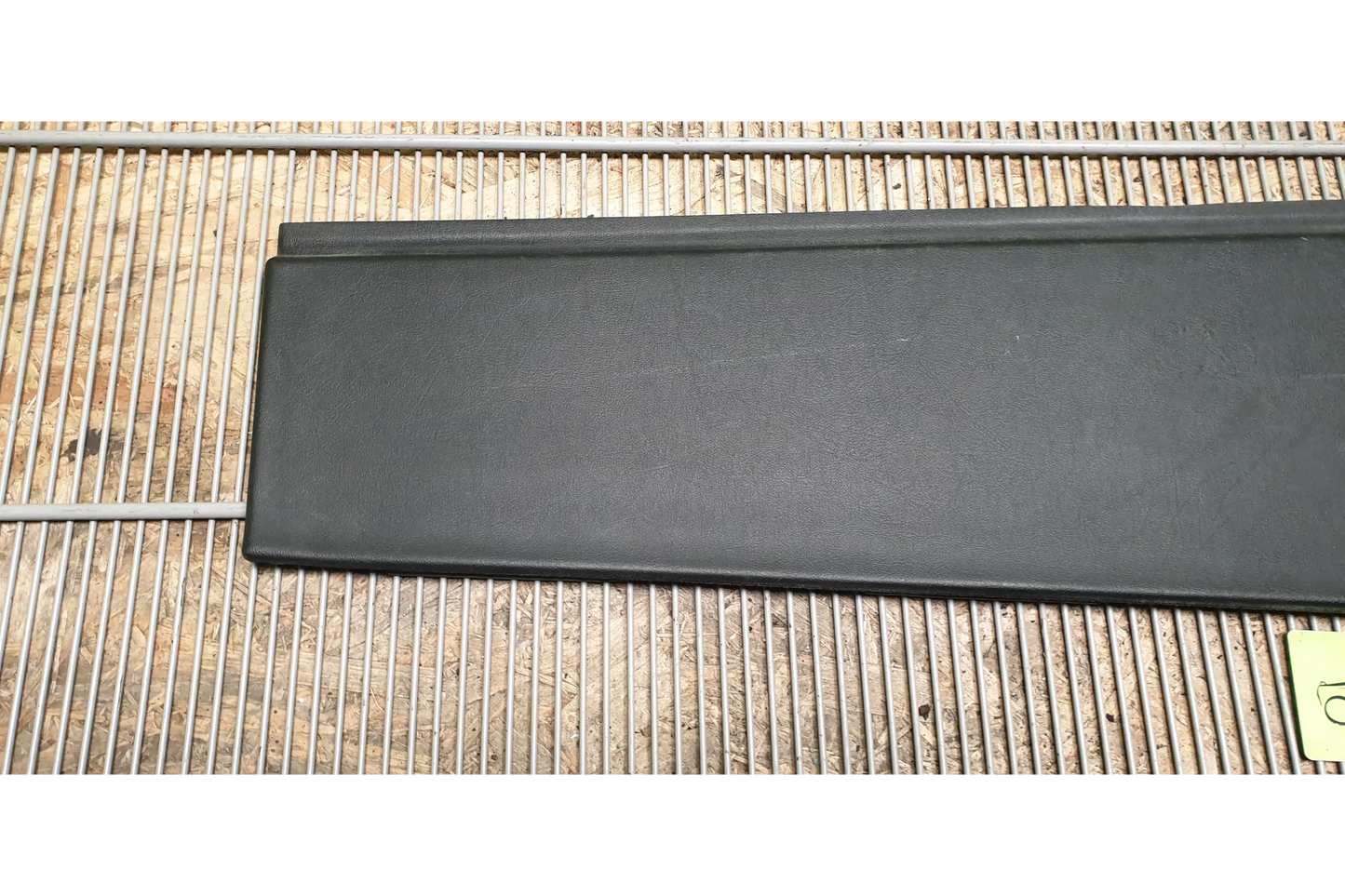 Mercedes-Benz G-Class W463 Rear right D-Pillar trim cover - d-pillar