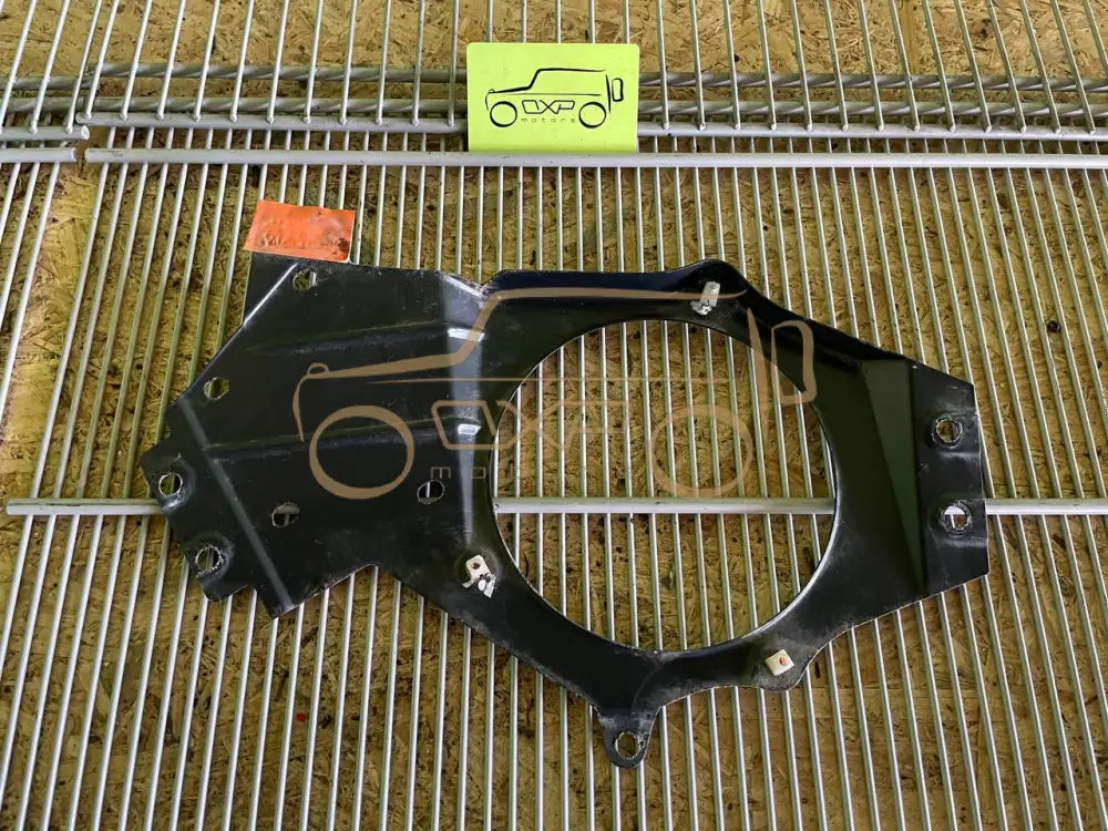 Mercedes-Benz G-Class W463 Rear Right Speaker Bracket