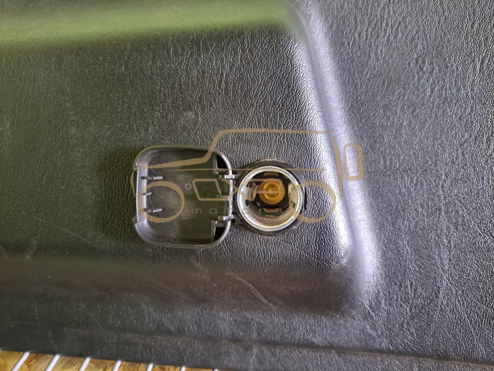 Mercedes-Benz G-class W463 Rear right trim cover D-Pillar