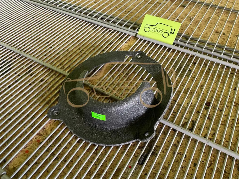 Mercedes-Benz G-Class W463 Rear Speaker Enclosure