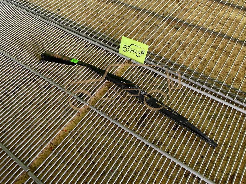 Mercedes-Benz G-Class W463 Rear wiper arm