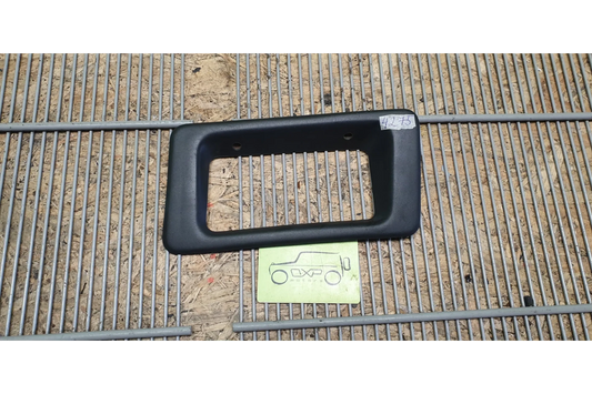 Mercedes-Benz G-Class W463 Right fog lamp cover surround - OXPparts