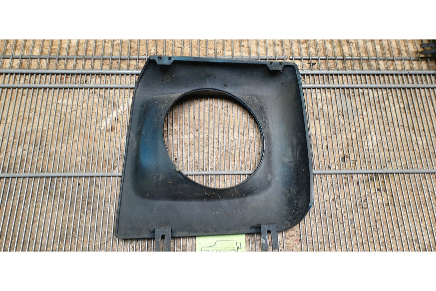 Mercedes-Benz G-Class W463 Right headlamp cover - headlamp