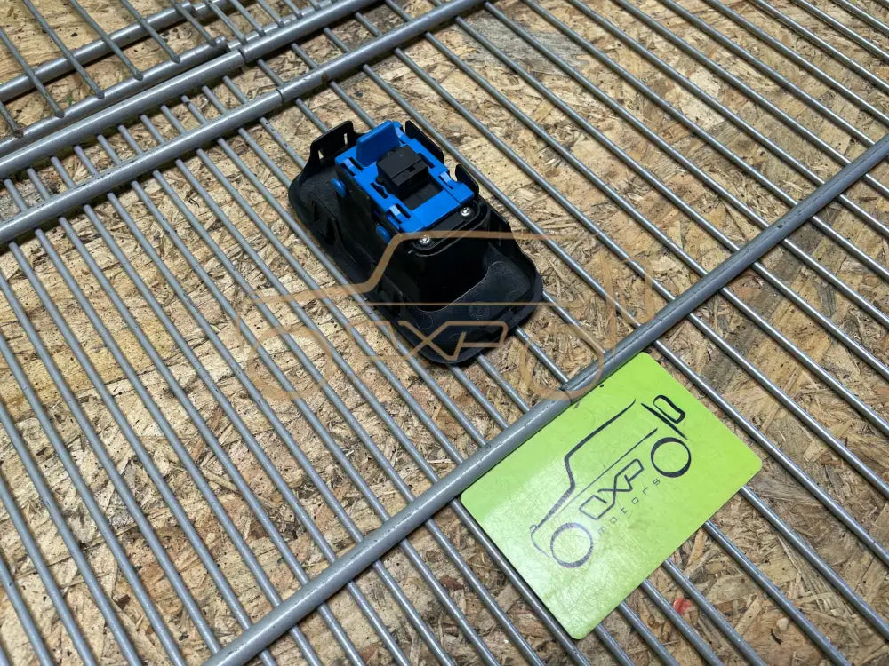 Mercedes-Benz G-Class W463 Right Window Regulator Switch