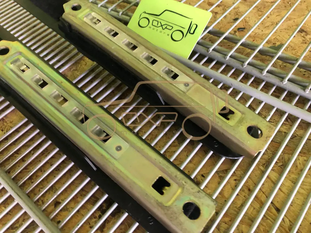 Mercedes-Benz G-Class W463 Seat belt holder