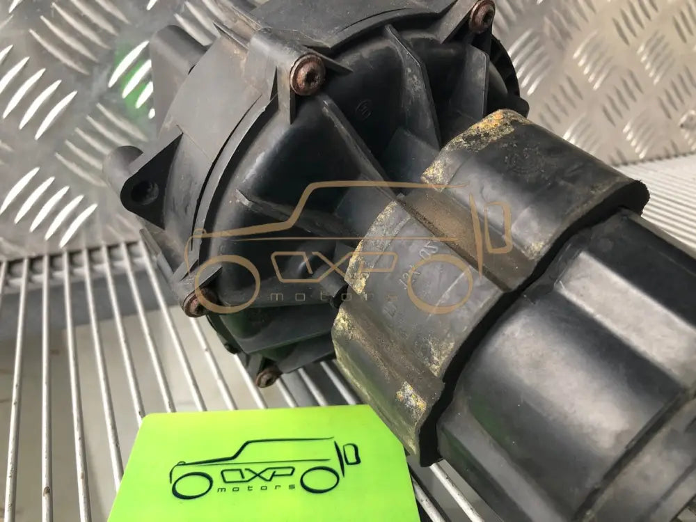 Mercedes-Benz G-Class W463 Secondary Air Pump
