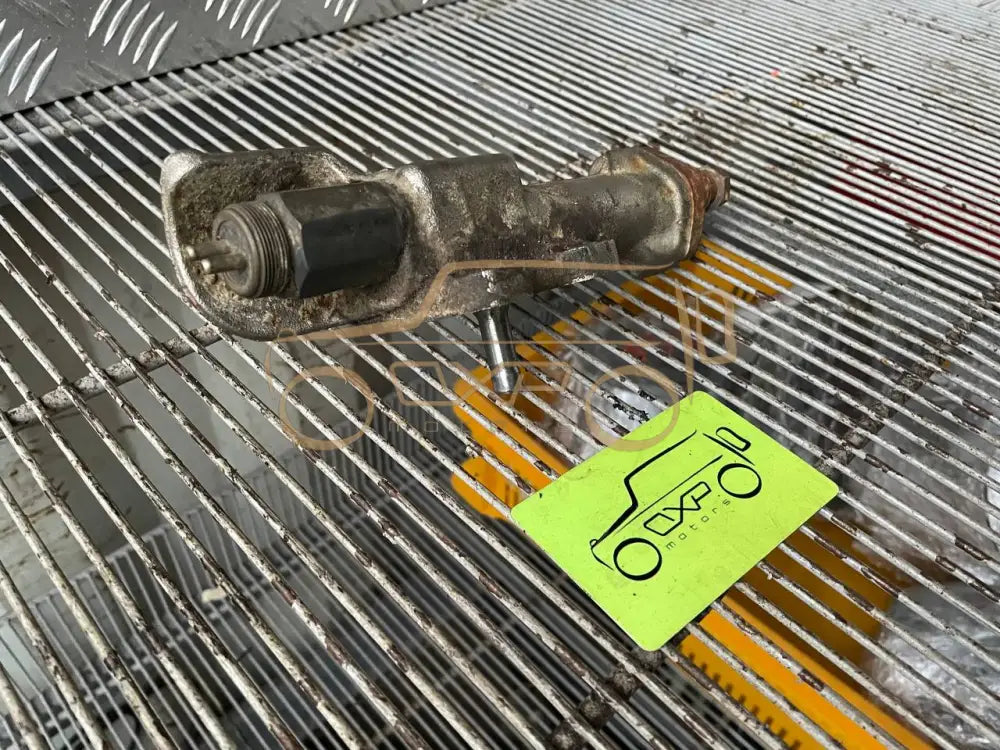 Mercedes-Benz G-Class W463 Shift Cylinder Differential