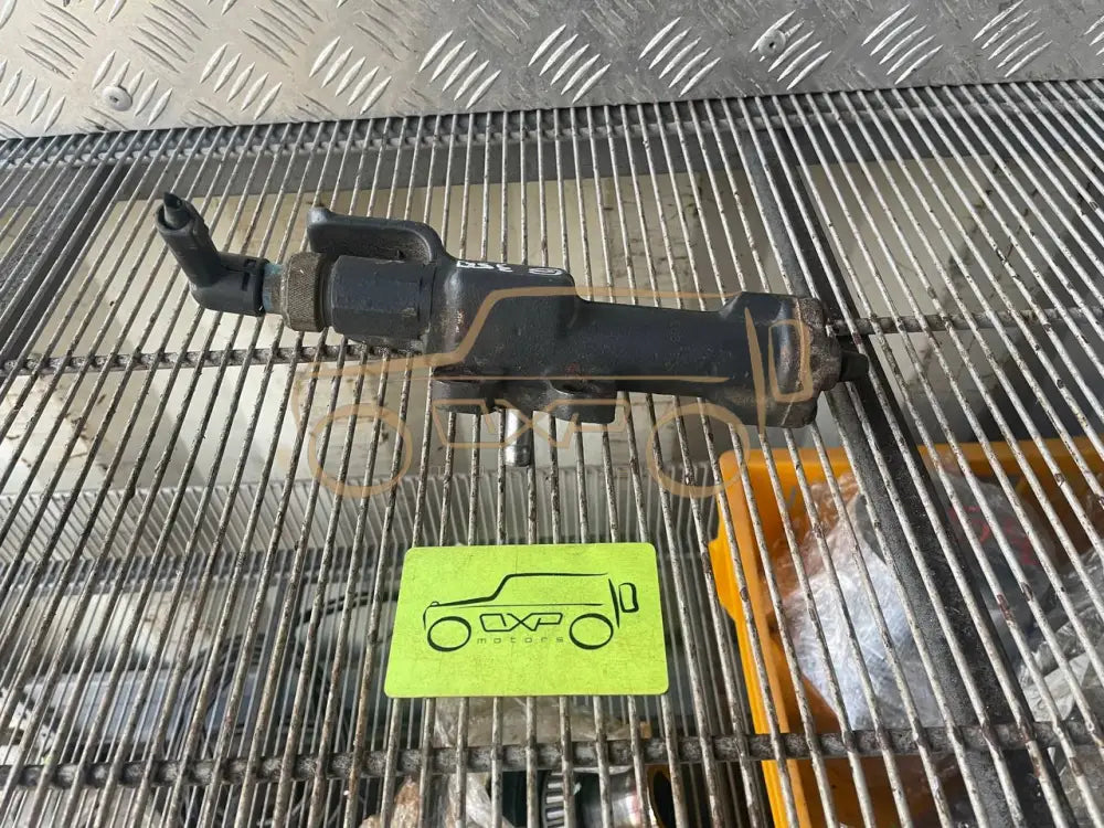 Mercedes-Benz G-Class W463 Shift Cylinder Differential