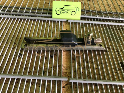 Mercedes-Benz G-Class W463 Sicherheitsgurthalter/Seat belt holder