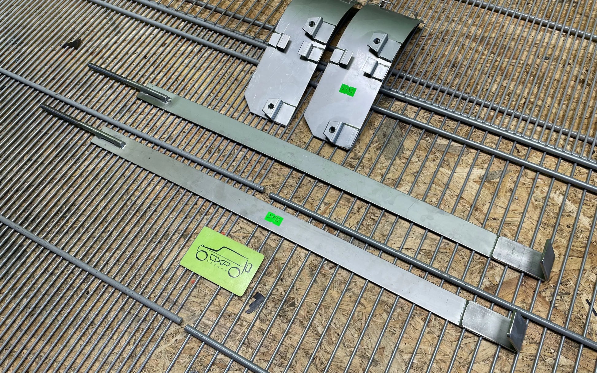 Mercedes-Benz G-Class W463 NEW Stainless steel fuel tank strap set