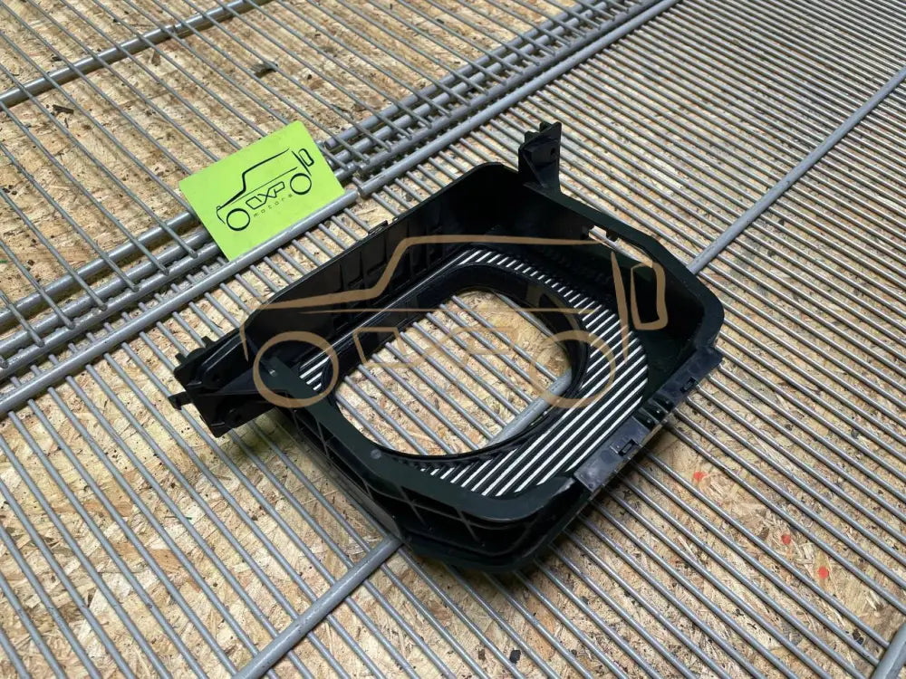 Mercedes-Benz G-Class W463 Steering wheel column trim