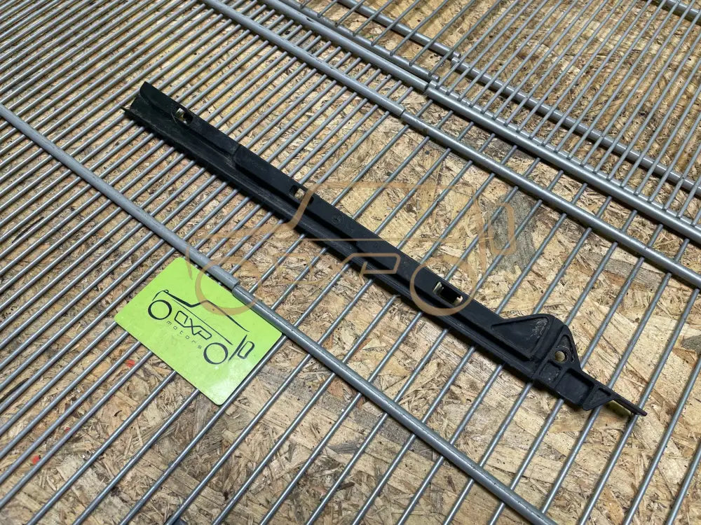 Mercedes-Benz G-Class W463 Sunroof Guide Left