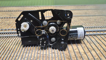Mercedes-Benz G-Class W463 Sunroof Motor