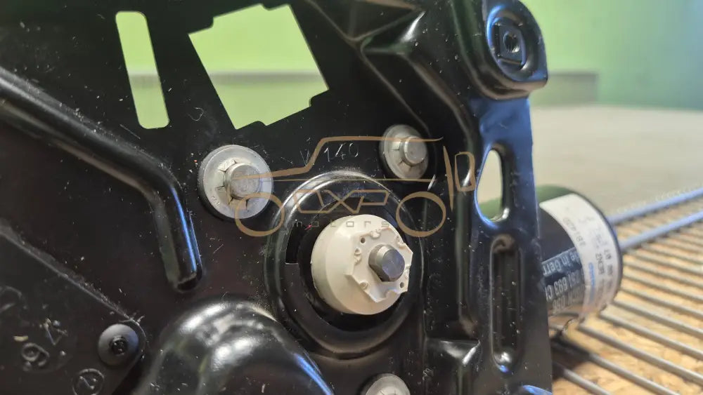 Mercedes-Benz G-Class W463 Sunroof Motor