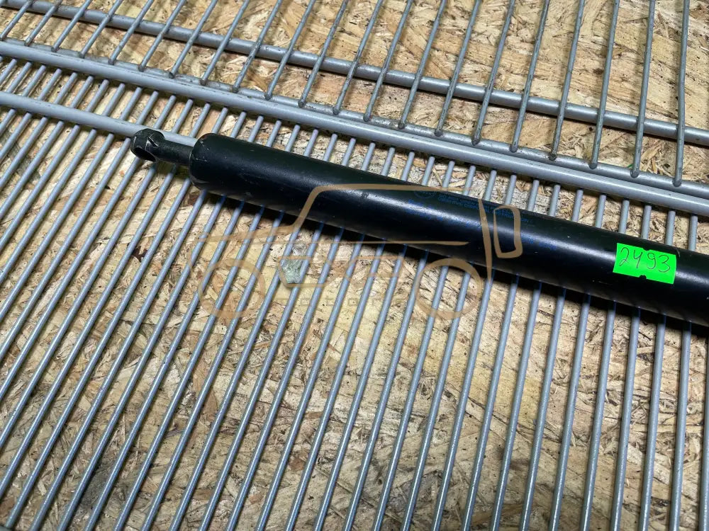 Mercedes-Benz G-Class W463 Tailgate Gas Spring