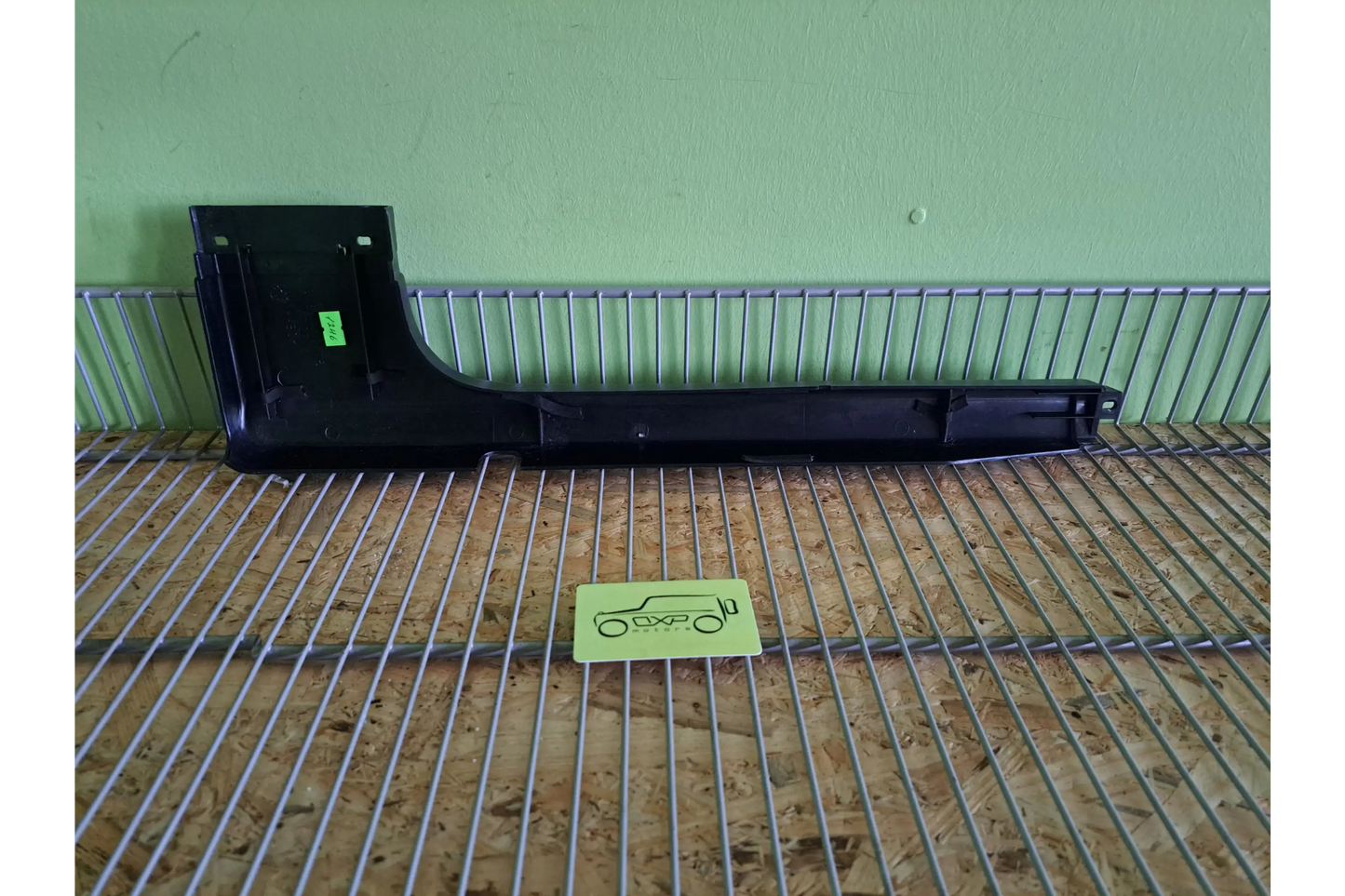 Mercedes-Benz G-Class W463 Trim Rear Door Left - door trim