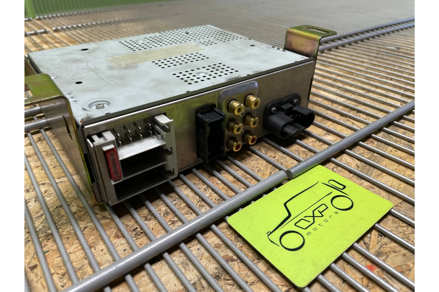 Mercedes-Benz G-Class W463 TV Tuner Amplifier Control Unit - control unit