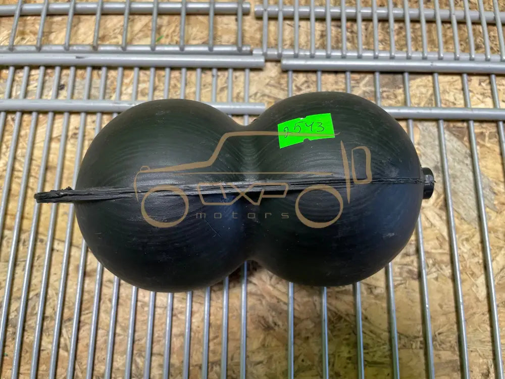Mercedes-Benz G-Class W463 Vacuum Pump Tank